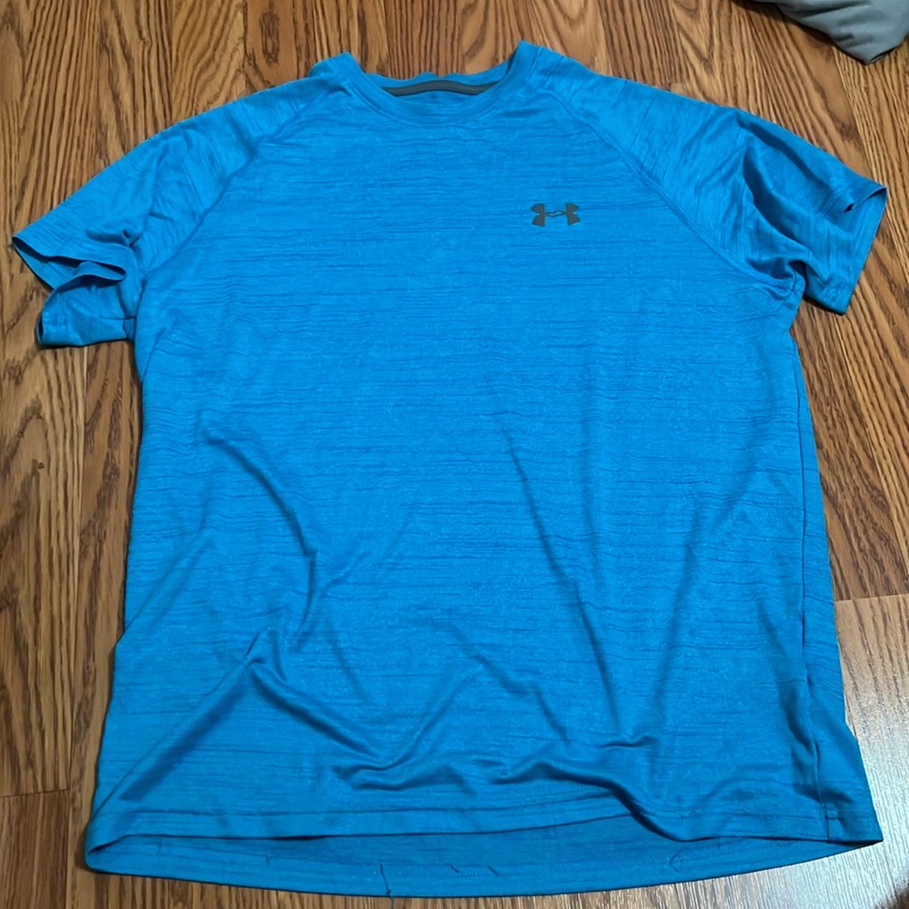 Dri-fit under armor shirt